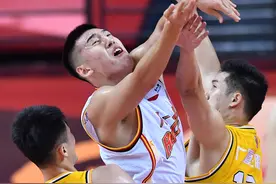 篮球——CBA复赛第二阶段：八一南昌不敌浙江广厦控股图片