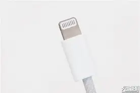 iPhone 12系列或将提供一条全新闪电至USB-C编织线图片