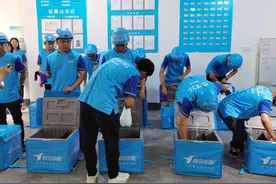 外卖配送怎么做？标准化配送站点做示范图片