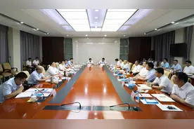 山东能源集团党委书记、董事长李希勇到山东能源淄矿集团、山能置业智城“科创园”调研图片