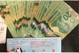 加拿大早餐店收到1500元小费 老板感动到热泪盈眶图片