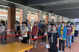 招350人近18000人报名 万里学院“三位一体”受热捧图片