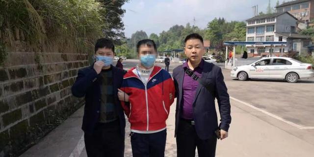 绅士漫画软件iOS下载地址（绅士漫画背后全国性涉黄漫画平台被摧毁）