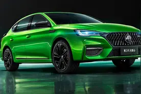 搭载上汽最强“心脏”第三代名爵6上市即爆单图片