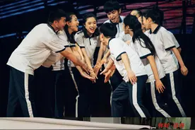 曾打造王子异首场“公演舞台”的川音青年教师 又搞了个国内首部……图片