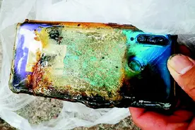 华为手机凌晨突然冒烟市民质疑质量有问题 华为表示外力所致图片