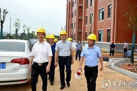 彭健初到娄底金海学校调研开学准备工作图片