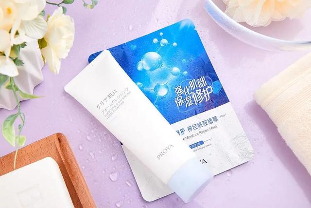 易出油的闷热夏季，该如何好好洗脸？