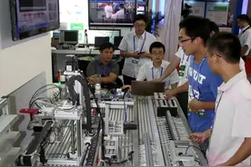 半月谈 | 既少人用，又少人学：国产工业软件等不起也伤不起图片