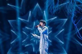 周深首登《流淌的歌声》，直呼被“榨干”图片