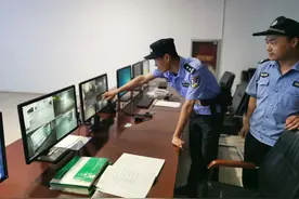 大爷，您拾金不昧的样子真美图片