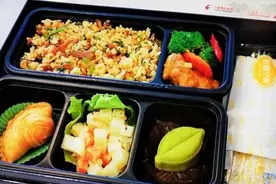 航空公司纷纷恢复机上热食供应，哪家的餐食是你的菜？图片