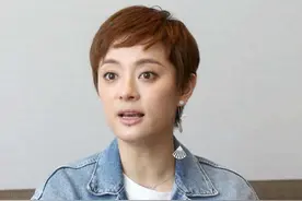 孙俪与女儿小花一起救助流浪猫 爱心令人称赞图片