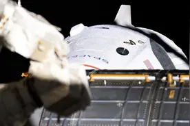 NASA宇航员计划于8月1日再次乘坐载人龙飞船返回地球图片
