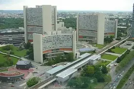 滕俊杰：在联合国的舞台上图片