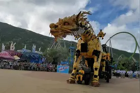 华南首秀！世界级机械艺术装置“龙马精神”巡游珠海长隆图片