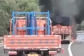 京藏高速居庸关路段一卡车起火，目前交通已恢复正常图片