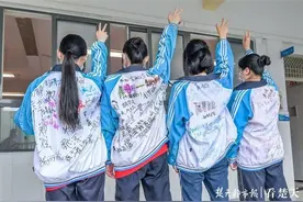 这是初三最后一课，让我记住同桌的你图片