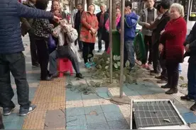 空调外机高空坠落砸中路人，非人为原因就不用担责？法官：你想多了图片