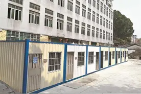 大浪街道消除违建 打通城中村生命通道图片