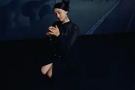 周迅 复古时髦宛如油画中人图片