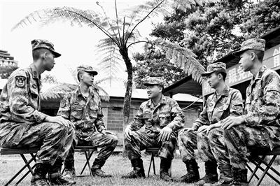 每一句歌词都在路上