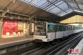 巴黎地铁在疫情中迎来运营120周年图片