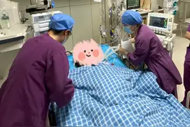 22岁先天性心脏病妈妈分娩命悬一线，甬姚专家联手救治保平安图片