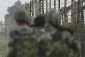 印度一士兵在印巴实控线附近踩到地雷身亡图片