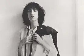 当作家懂得穿衣服，连名模都会模仿：走近“名作家和他们的衣橱”图片