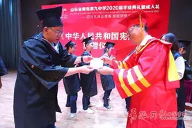 告别青春岁月！岛城初高中陆续迎来毕业典礼图片