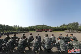 将“和平积弊”从骨子里剔除图片