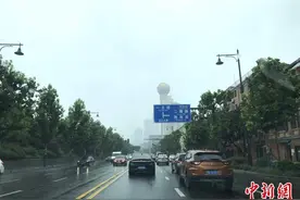 武汉结束超长梅雨季 高水位下防汛形势依然严峻图片
