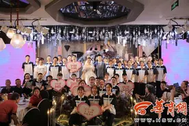 刚下考场西安40多名中考生集体奔向班主任婚礼现场 超20万陌生人送祝福图片