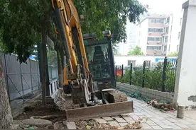 施工挖烂燃气管道，挖掘机又惹祸图片