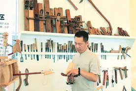 王松浦：小木匠把鲁班锁做成产业图片