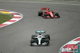 F1将迎赛季最后一轮三连赛 法拉利冲击车队榜前三图片
