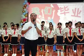 毕业依依未来可期 心怀梦想乘风破浪图片
