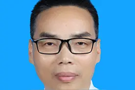 三尺讲台成了他教育理想的喷薄天地——记福建省福州第一中学教师林立灿图片