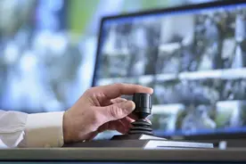 出租屋又现摄像头，如何保护居住安全图片