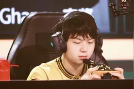 妖刀用“镜”挽狂澜，QG焕然一新晋级世冠八强图片