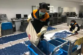 地铁“小蓝币”有病菌？看完我就放心啦图片