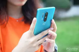 都2020年还没换上5G手机？5G神机大混战图片