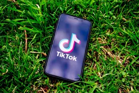 不甘被围猎，TikTok选择反击，Facebook和微软赢得了什么？图片