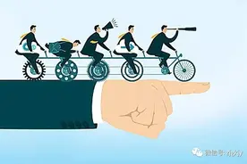 教师在企业实践中，为企业提供改进建议图片
