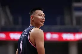 CBA可以现场看球了图片