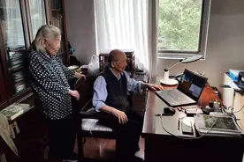 衬衣穿30年！九旬院士夫妇累计捐千万图片