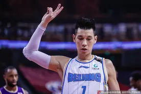 纵观CBA│林书豪真的回来了，但CBA快伤不起了图片
