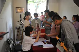 “喜欢就不累，我想做旁听生”，这个舞台选秀为何吸引天南海北高材生？图片