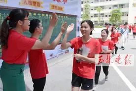 直击中考！今天，玉林97988名考生开考了图片